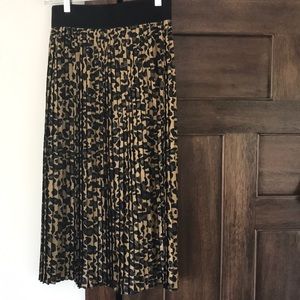 Nastygal silky leopard midi skirt s/m
